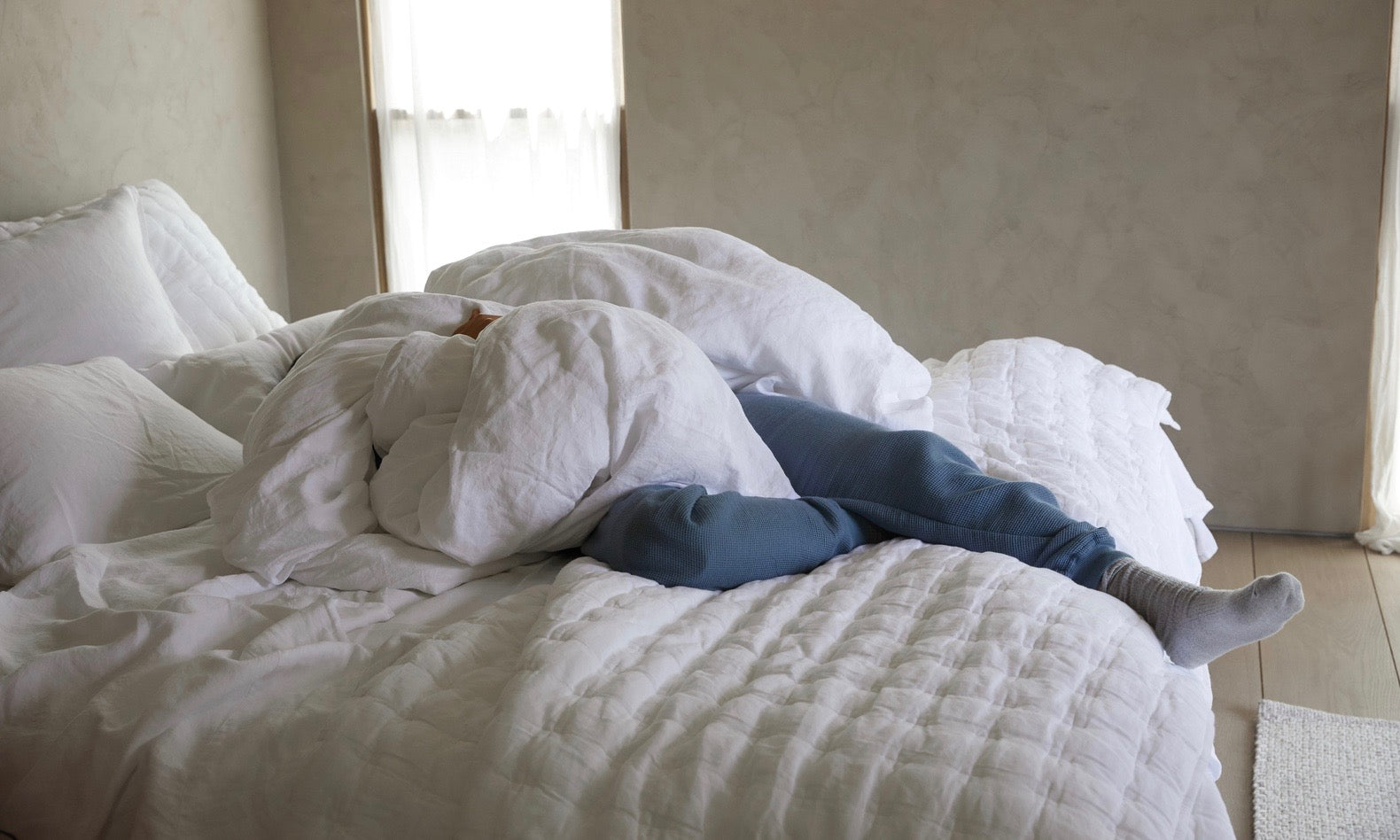 How to Wash, Dry and Care for Your Linen Sheets